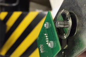 电梯旋转编码器码盘变形的处理案例分享 - 德国Hengstler(亨士乐)授权代理