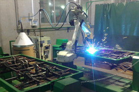 绝对式编码器在焊接机器人中的应用及其优势解析 - 德国Hengstler(亨士乐)授权代理