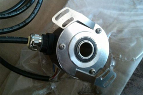 盲孔编码器与通孔编码器的区别在哪里？ - 德国Hengstler(亨士乐)授权代理