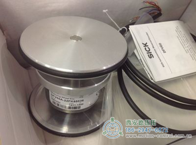 图为德国SICK西克的一款测量轮编码器照片