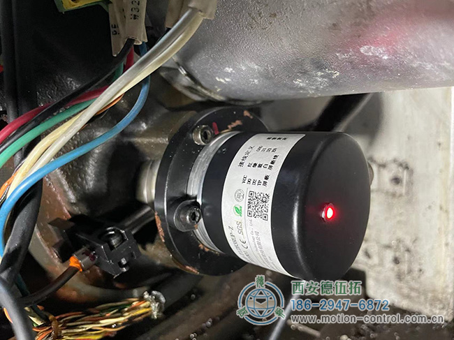 图为编码器在设备上的应用照片。