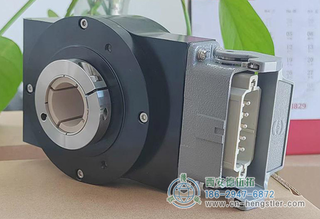 图为石油行业常用的亨士乐HSD35系列重载编码器照片